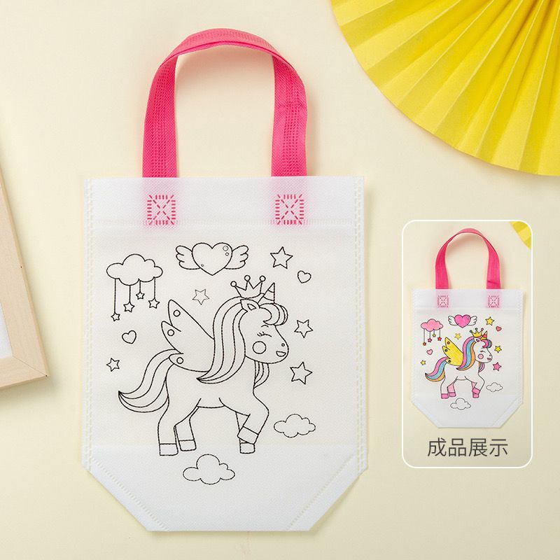 Colouring Gift Bag with 4 Color Pen Set