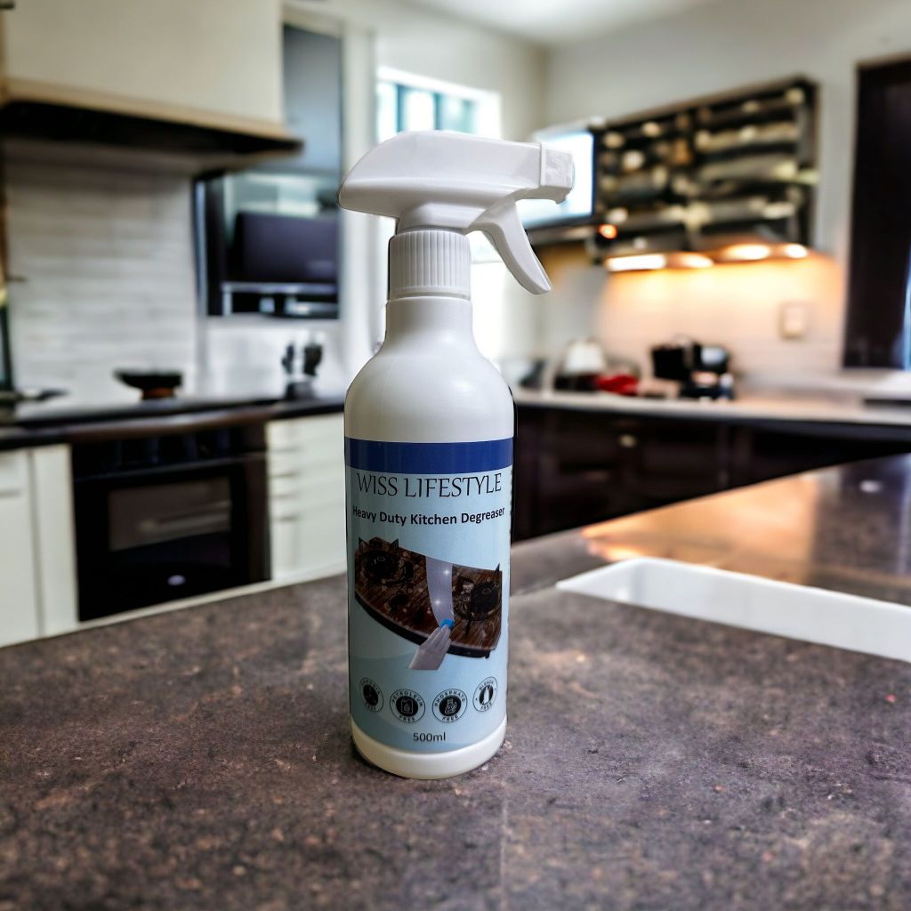 Wiss Lifestyle Heavy Duty Kitchen Degreaser Oil Remover Spray Multipurpose Dirt Lampblack Grease Stain Cleaner 500ml