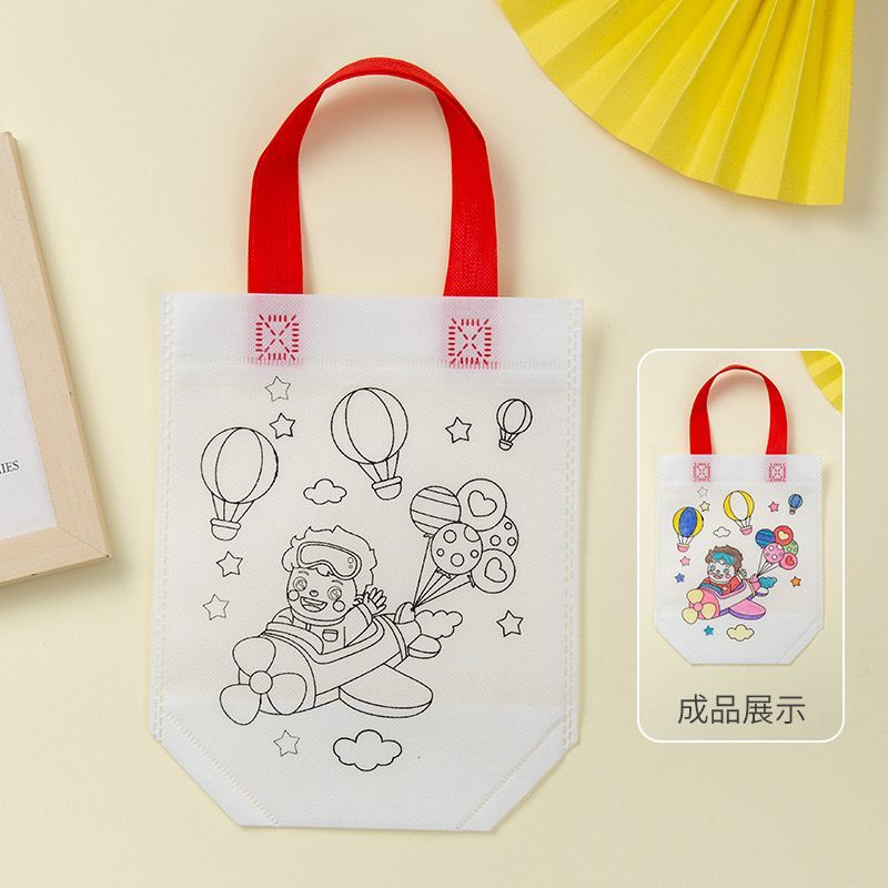 Colouring Gift Bag with 4 Color Pen Set