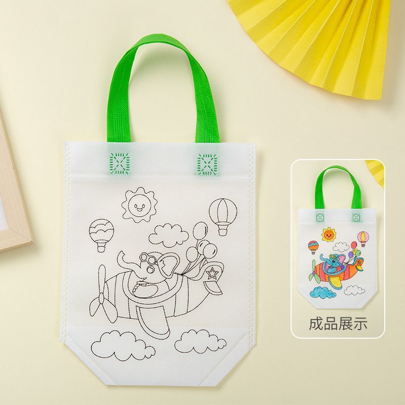 Colouring Gift Bag with 4 Color Pen Set