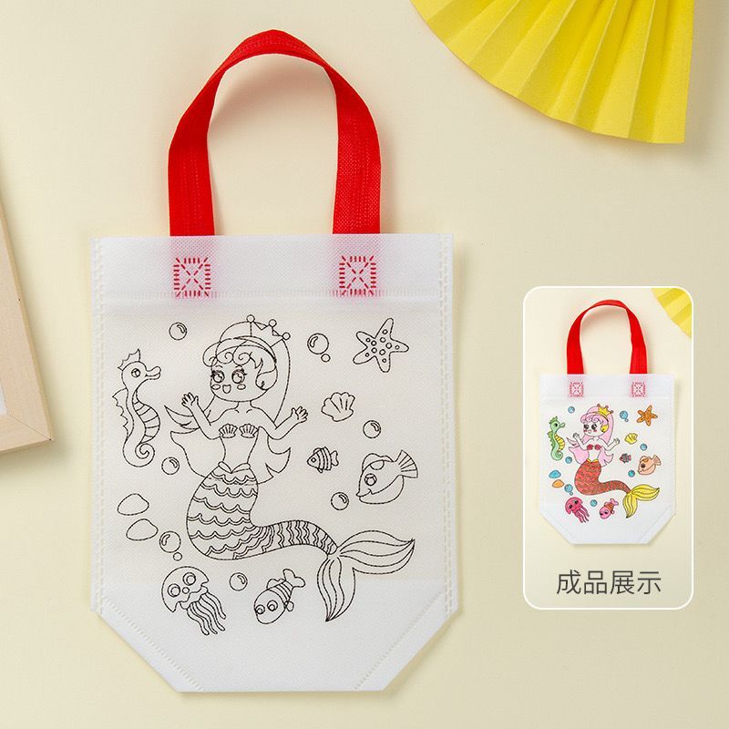 Colouring Gift Bag with 4 Color Pen Set